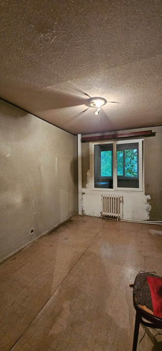 Apartament 4 camere de renovat etajul 1 | Crangasi