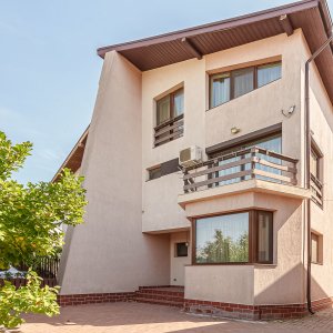 Vila în Mogosoaia DE VANZARE langa padure