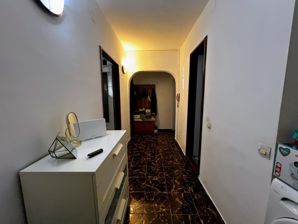 Apartament 2 camere centrala proprie, zona Antiaeriana