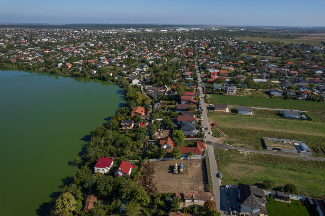 BRANESTI, TEREN 1400 MP, DESCHIDERE 32 MP, VEDERE LA LAC!