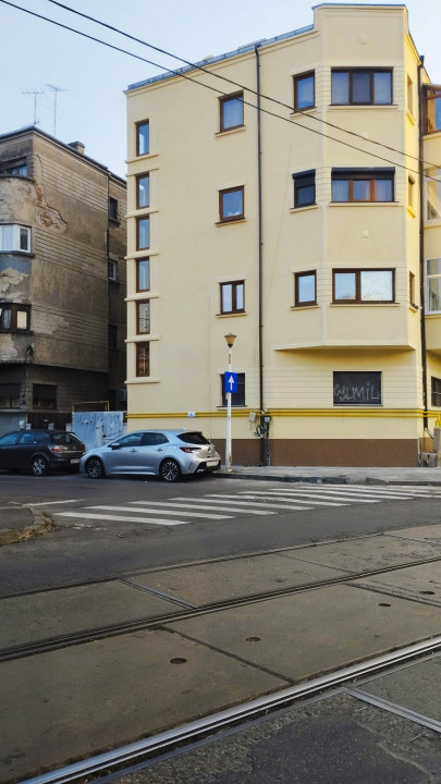 SE VINDE APARTAMENT SPATIOS 4 CAMERE 100MP IN ZONA PACHE PROTOPOPESCU-TRAIAN