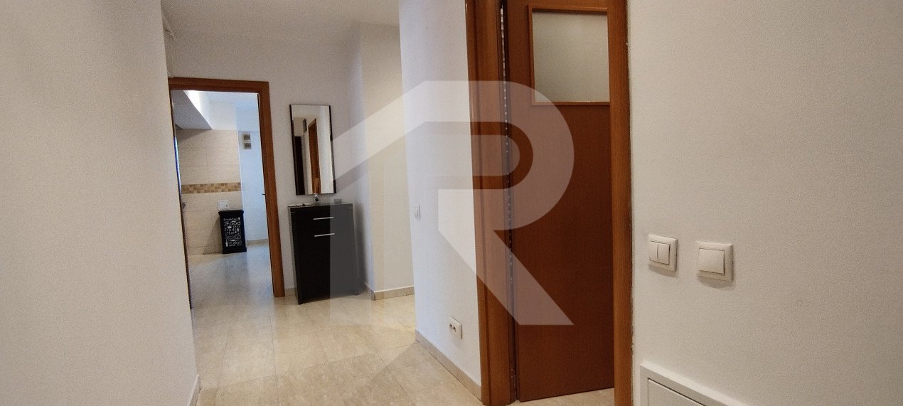 Apartament lux 3 camere+parcare Piata Alba Iulia