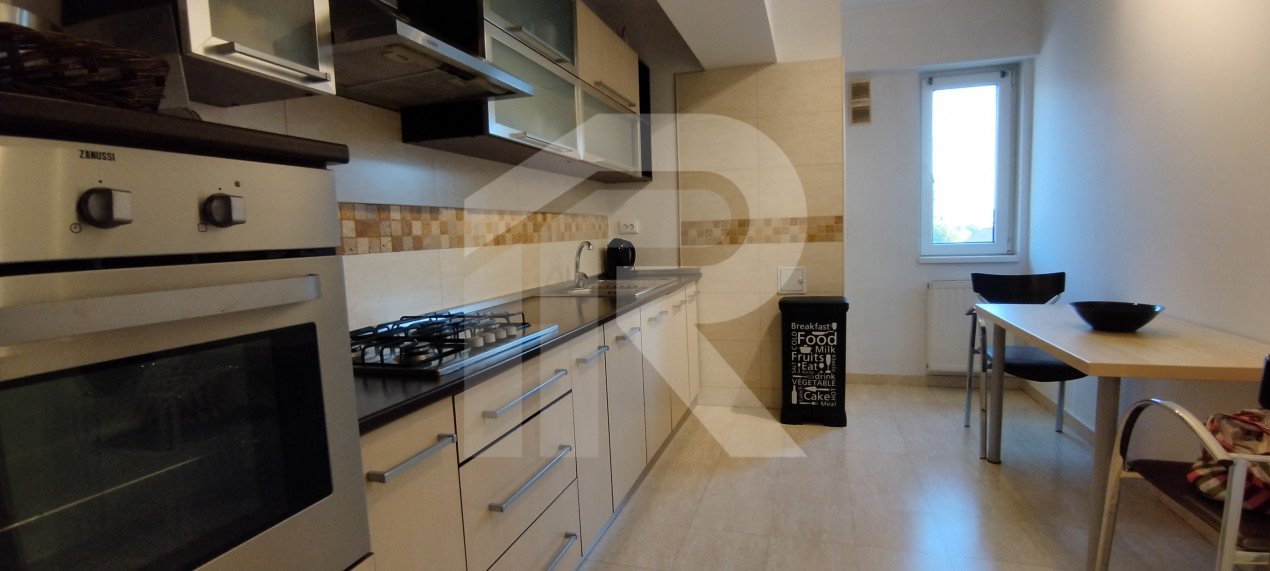 Apartament lux 3 camere+parcare Piata Alba Iulia