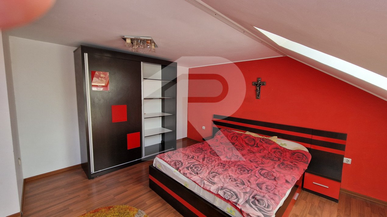 Apartament 3 camere in bloc de 4 etaje mansardat !