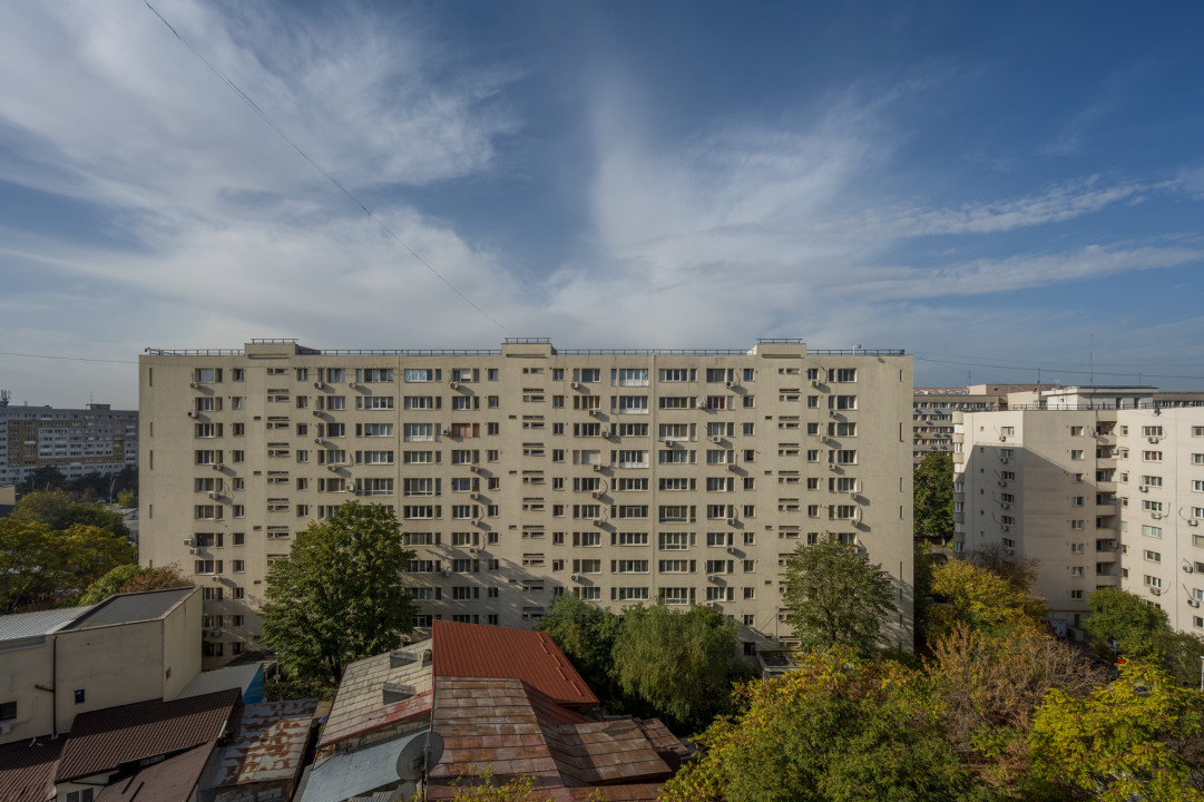 Metrou Dristor - str Complexului - bloc reabilitat termic