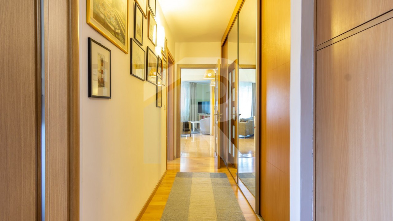 3 camere decomandat cu 2 bai, 2 balcoane, complet mobilat si utilat, langa parc