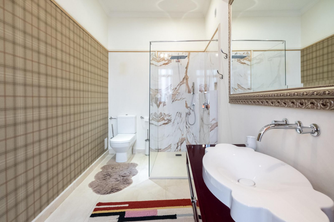 ARMENEASCA, APARTAMENT PARTER-185 MP!