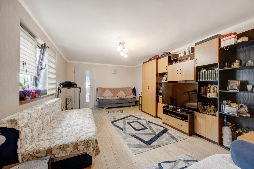 TANTAVA - GRADINARI, CASA 70 MP, LOT - 1557 MP!