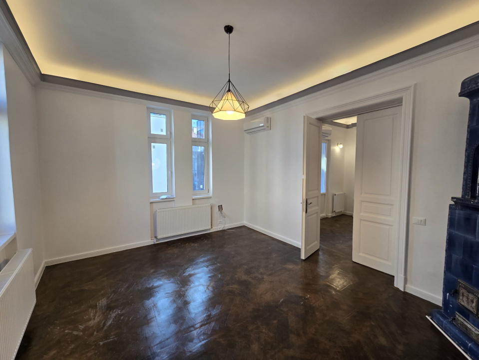 Închiriez apartament în vilă interbelică – Calea Dorobanți, 180 mp, etaj 3/3