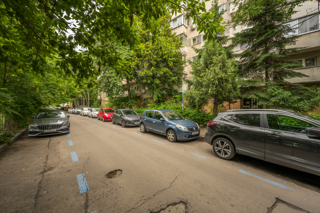 13 Septembrie, Marriott, str. Mihail Cioranu, etaj  1/10