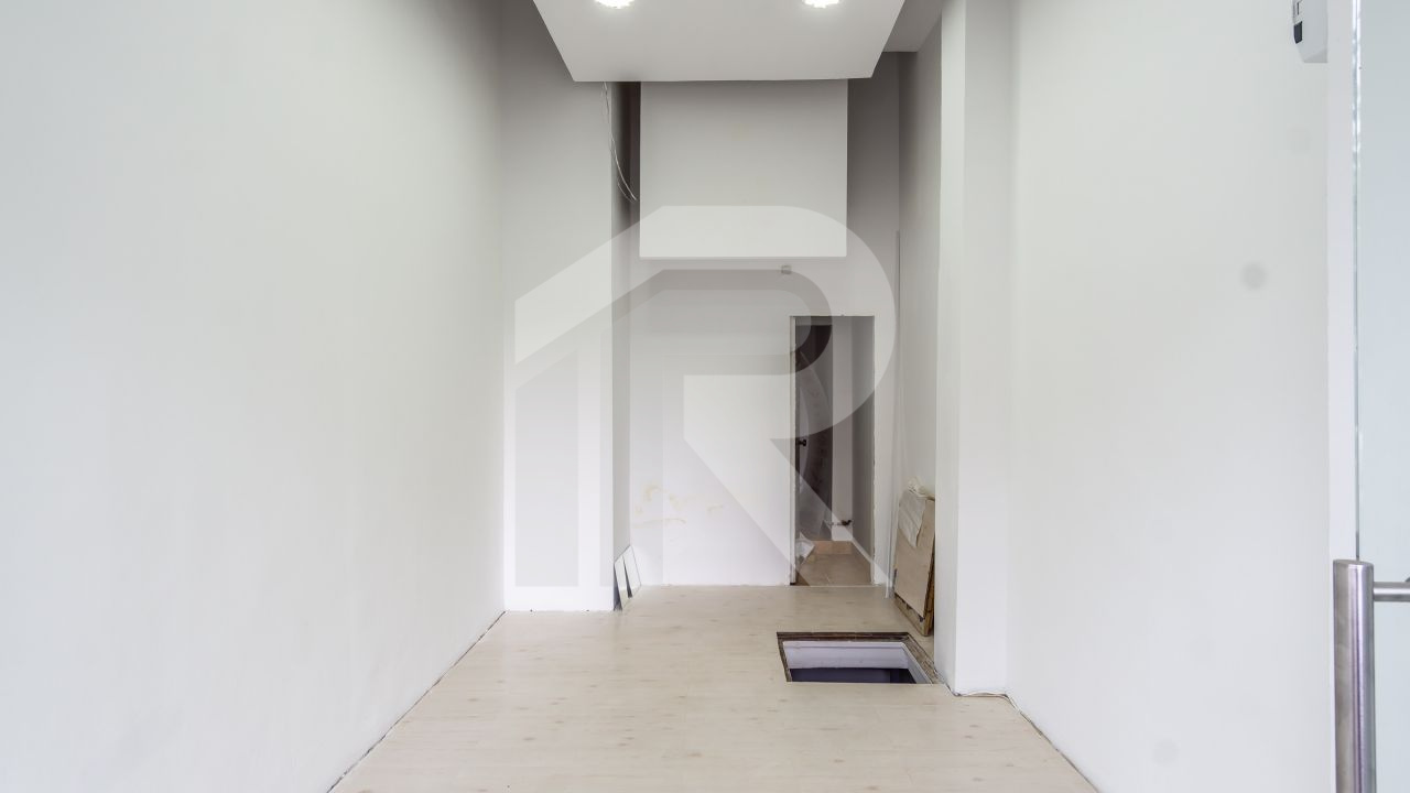 Spatiu comercial Pache Protopopescu 88 intersectia Matasari, SC: 35mp, SU: 25mp
