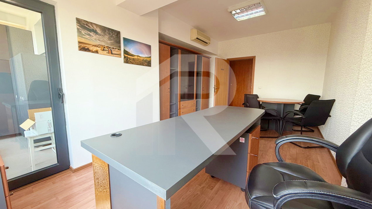 Spatiu birouri zona Mihalache - Turda in imobil mixt, 4 camere, 155 mp, 8 eur/mp
