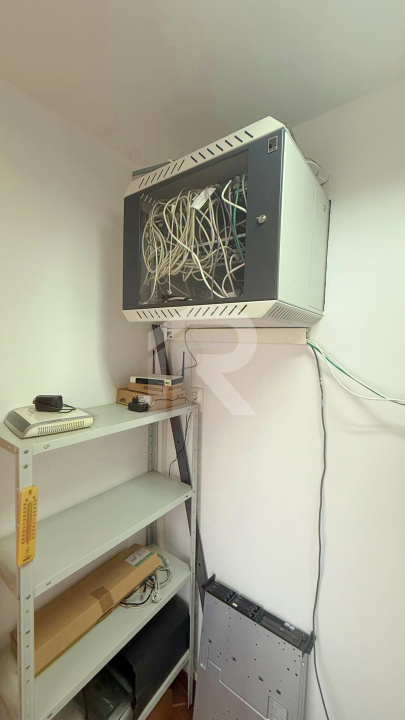 Spatiu birouri zona Mihalache - Turda in imobil mixt, 4 camere, 155 mp, 8 eur/mp