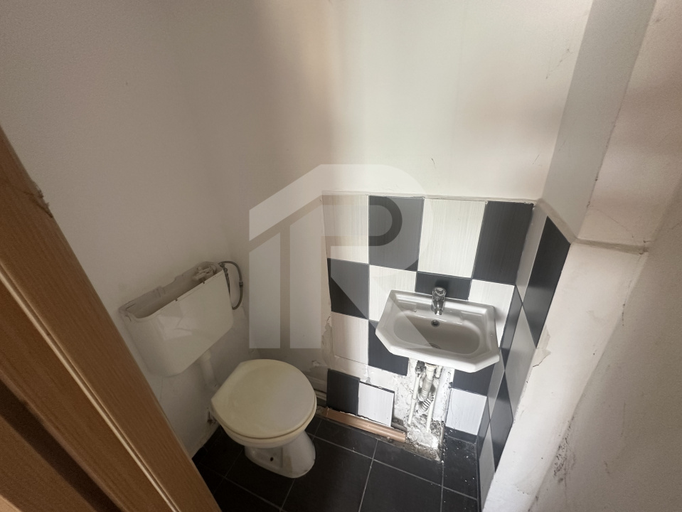 1 DECEMBRIE APARTAMENT 4 CAMERE 98 MP+LOT 22 MP PARCARE