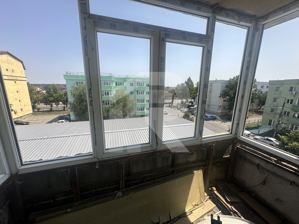 1 DECEMBRIE APARTAMENT 4 CAMERE 98 MP+LOT 22 MP PARCARE
