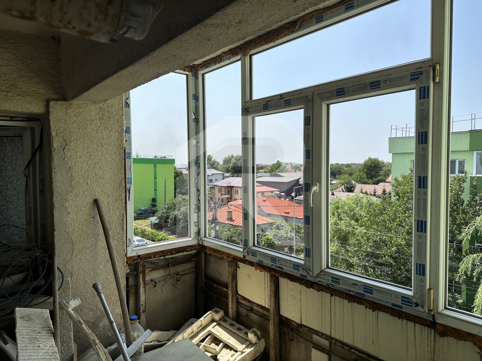 1 DECEMBRIE APARTAMENT 4 CAMERE 98 MP+LOT 22 MP PARCARE