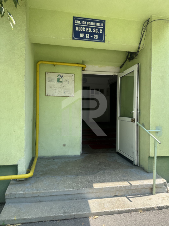 1 DECEMBRIE APARTAMENT 4 CAMERE 98 MP+LOT 22 MP PARCARE