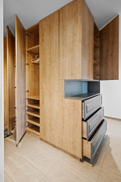 Baba Novac - Apartament Decomandat cu Vedere Libera 