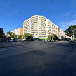 Garsoniera Mihalache-Turda. Pret excelent: 75.000 Euro!