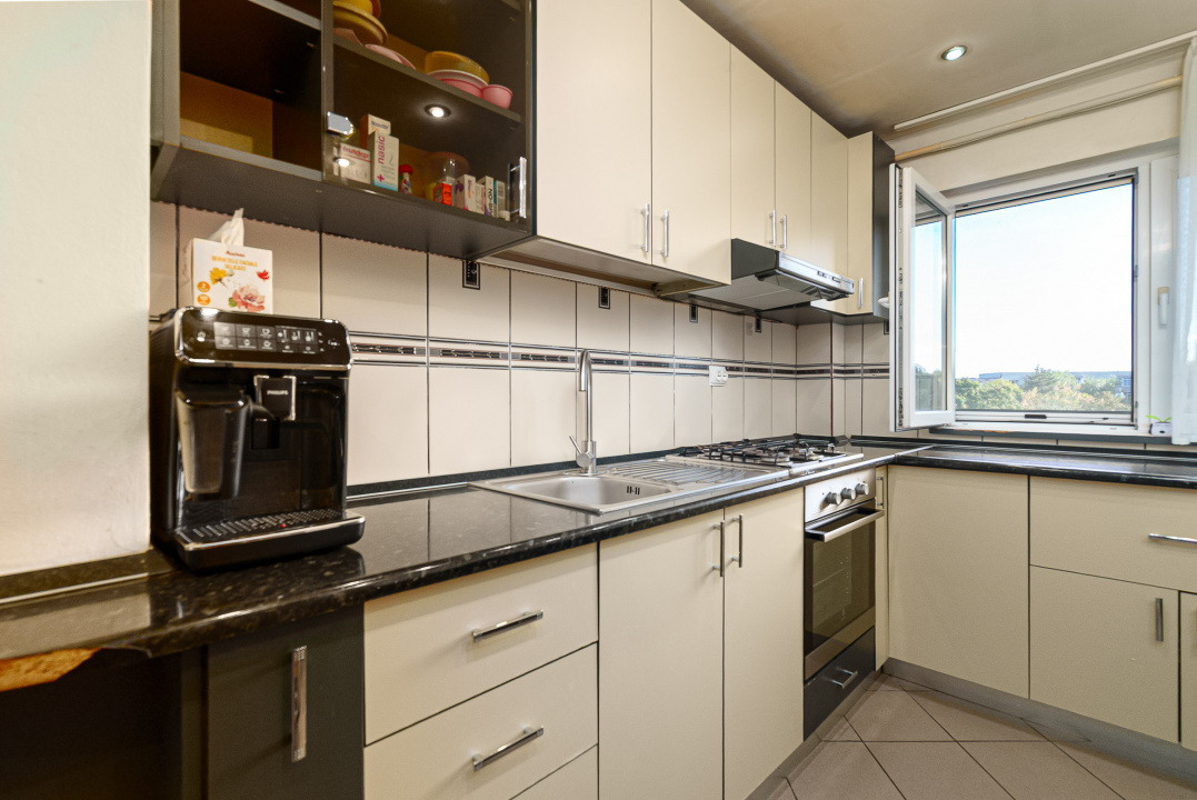 DRISTOR - RAMNICU SARAT - 2 CAMERE 53 MP, ETAJ 4, CENTRALA PROPRIE!