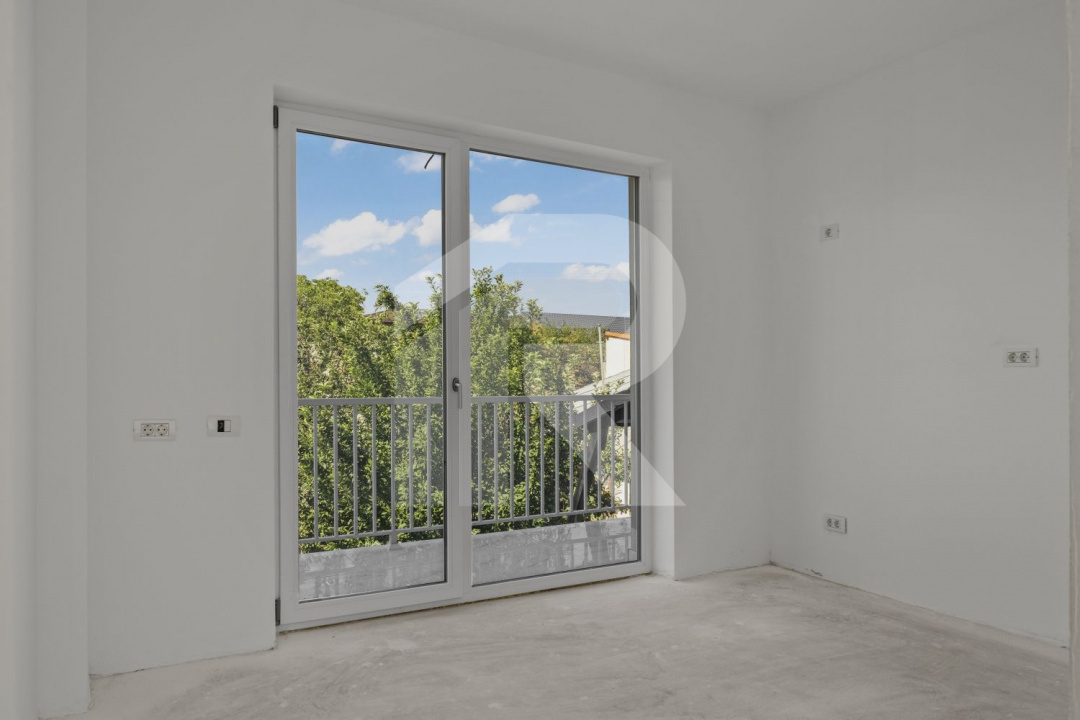 Vila sector 1 - 300mp - P+2+M - 11 camere - Chitila