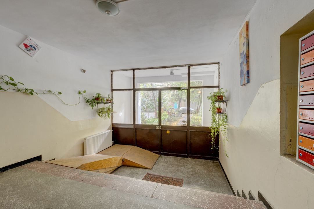 TINERETULUI - VISANA, APARTAMENT 2 CAMERE 53 MP, ETAJ 1, LA CHEIE!