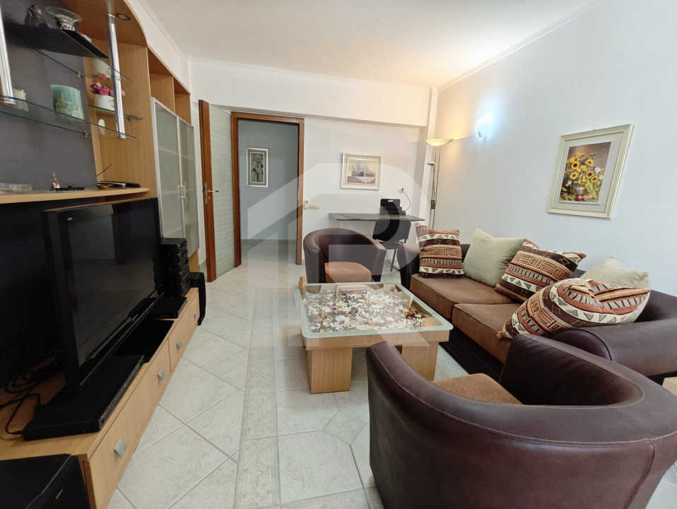 Vânzare apartament 3 camere – Ultracentral, Bloc Scala, Bd. Magheru