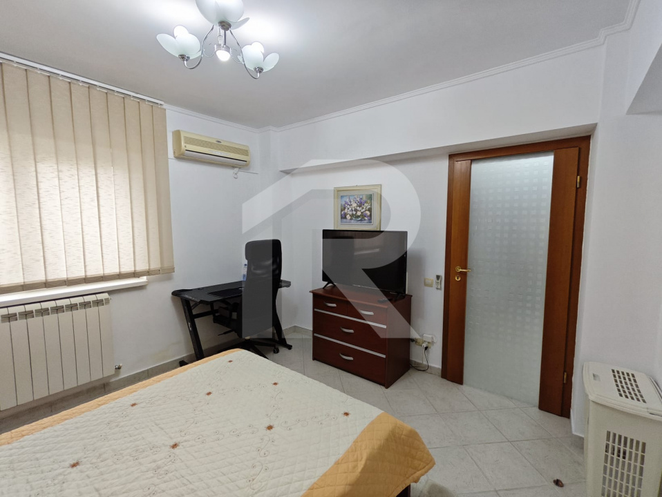 Vânzare apartament 3 camere – Ultracentral, Bloc Scala, Bd. Magheru