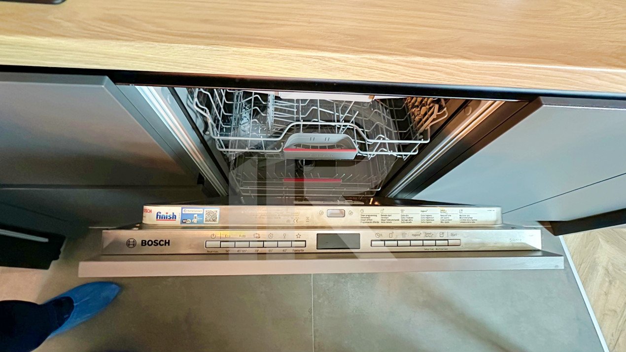 2 camere complet mobilat si utilat, parcare subterana, incalzire in pardoseala