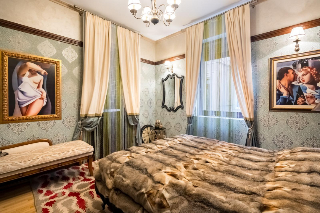 ARMENEASCA APARTAMENT 6 CAMERE 190 MP!