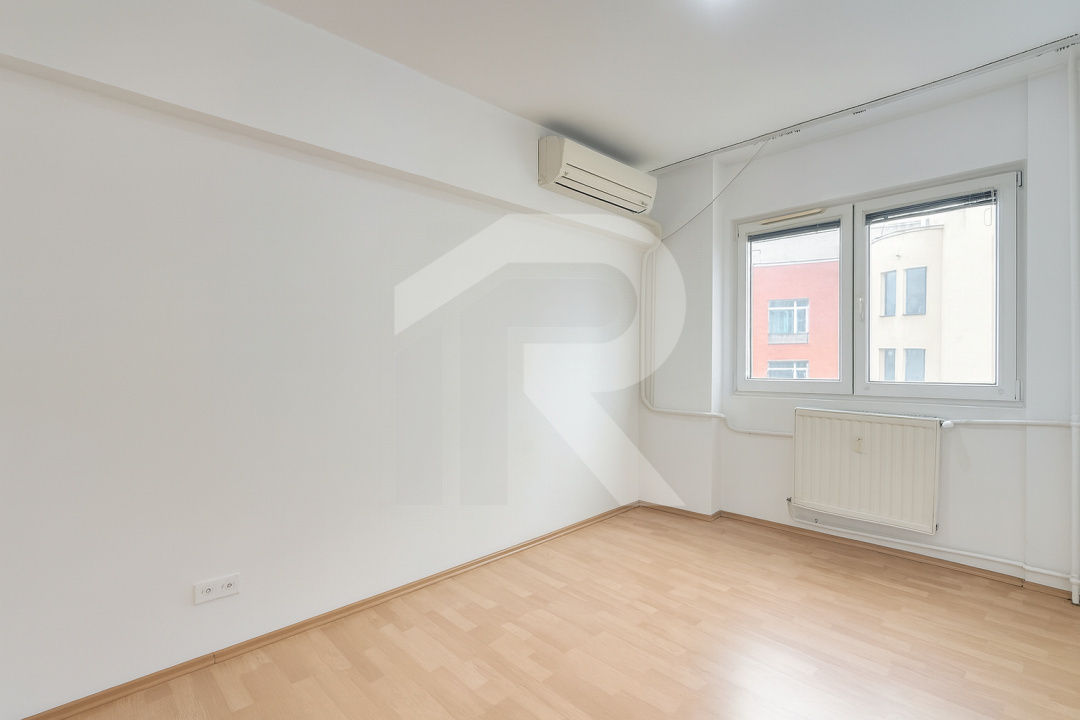 Lacul Tei – Teiul Doamnei, Etaj 3, 2 balcoane , Orientare VEST, Bloc reabilitat