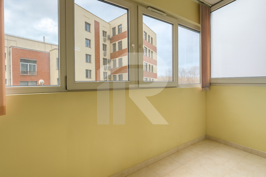 Lacul Tei – Teiul Doamnei, Etaj 3, 2 balcoane , Orientare VEST, Bloc reabilitat