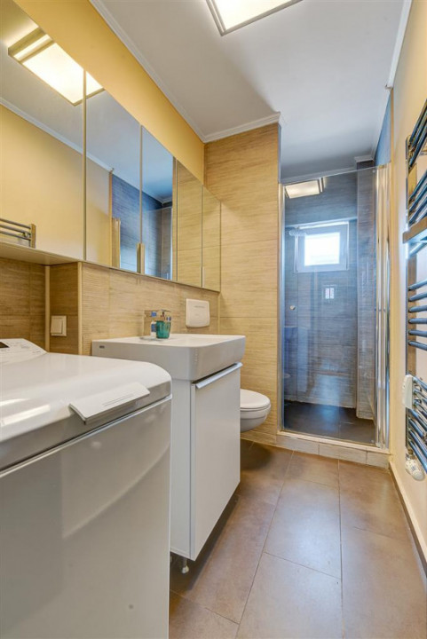 Aviatiei, Crystal Palace, Etaj 1/4, Mall Promenada, Metrou Aurel Vlaicu