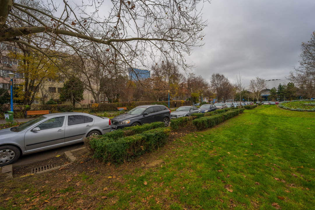 Stefan cel Mare, Aleea Circului  etaj 2/4, Imobil anvelopat