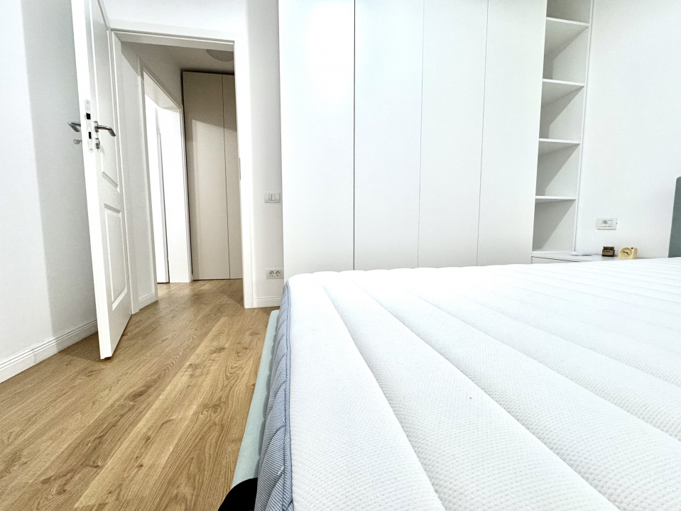 Apartament 2 camere nou revonat-Mega Mall