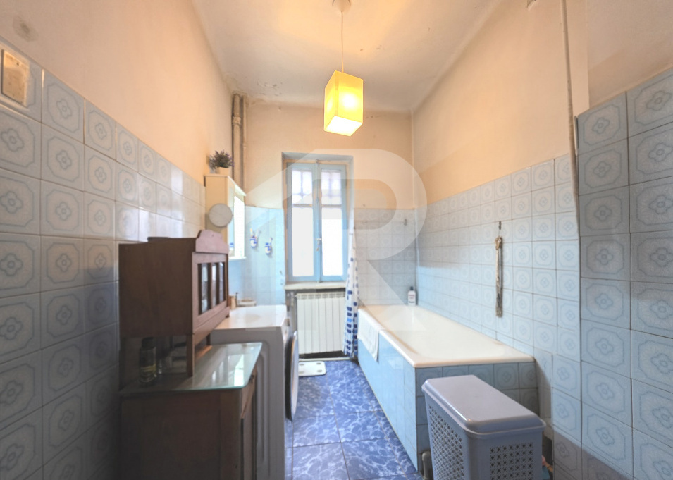 Apartament in Vila, 5 camere,  Alexandru Philippide 4, de renovat