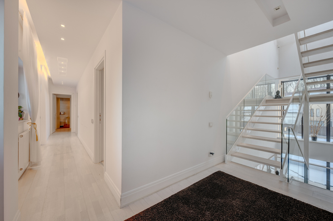 CORBEANCA - ROSE GARDEN, VILA 500 MP, LOT 1200 MP, LA CHEIE!