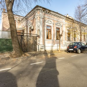 Vilă interbelică – eleganță și investiție în inima Capitalei