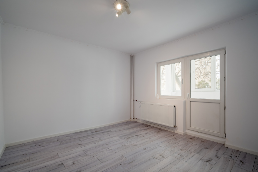 Apartament 3 camere, Nerva Traian, plan secund