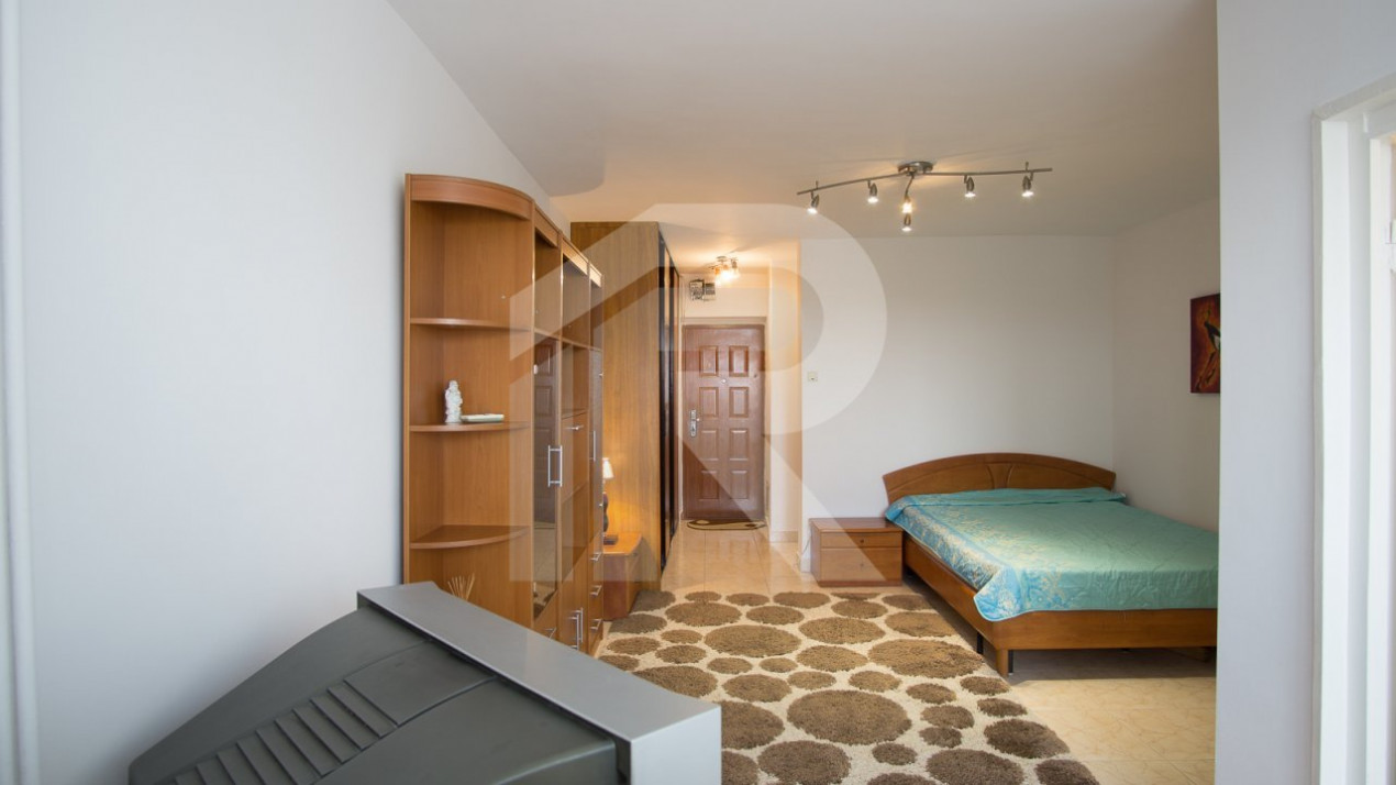 Bloc reabilitat, 2 lifturi, 9/10, 1984, Mihalache(1 Mai), Turda, renovata 