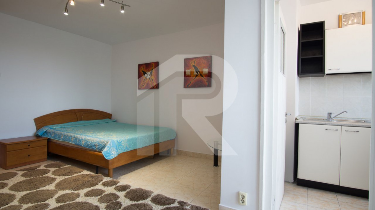 Bloc reabilitat, 2 lifturi, 9/10, 1984, Mihalache(1 Mai), Turda, renovata 