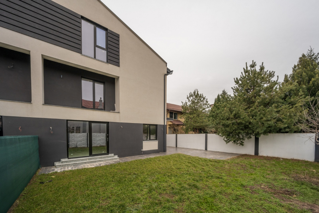 Casa se preda finisata - 4 bai - 3 dormitoare - curte - parcare -  metrou Păcii 