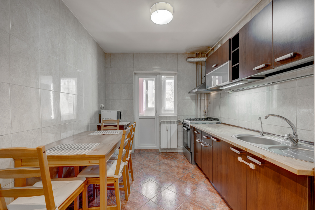 Pantelimon, Delfinului,  Bloc Reabilitat Termic 