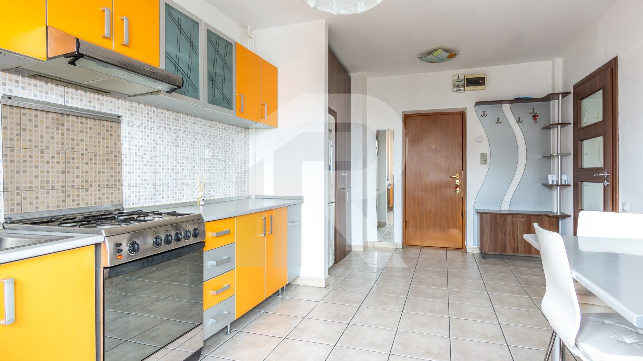 De inchiriat 2 camere Mihalache (fost 1 Mai) colt cu Averescu/ Turda