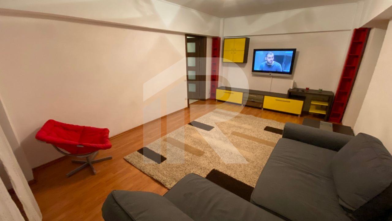 De inchiriat 2 camere Mihalache (fost 1 Mai) colt cu Averescu/ Turda