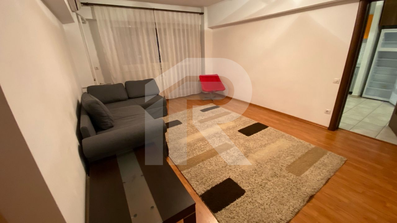 De inchiriat 2 camere Mihalache (fost 1 Mai) colt cu Averescu/ Turda