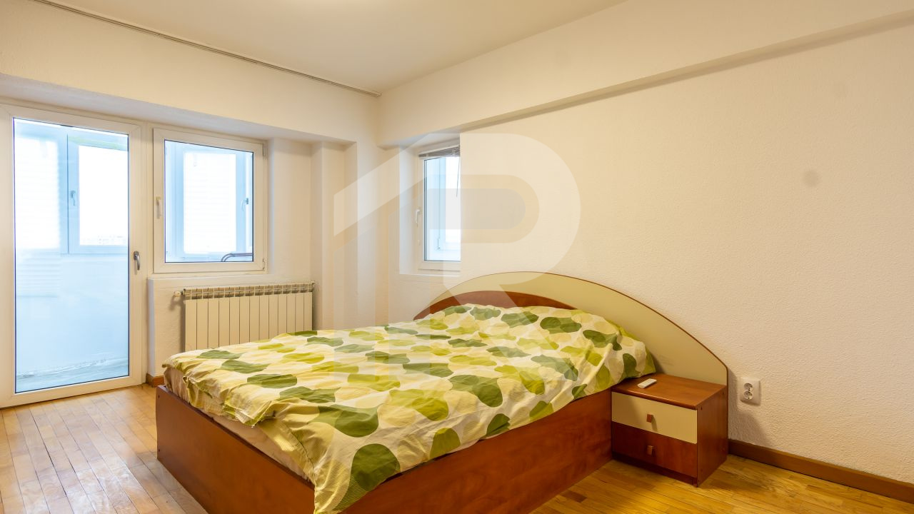 2 camere decomandat, 6/8, Piata Alba Iulia, vedere spate