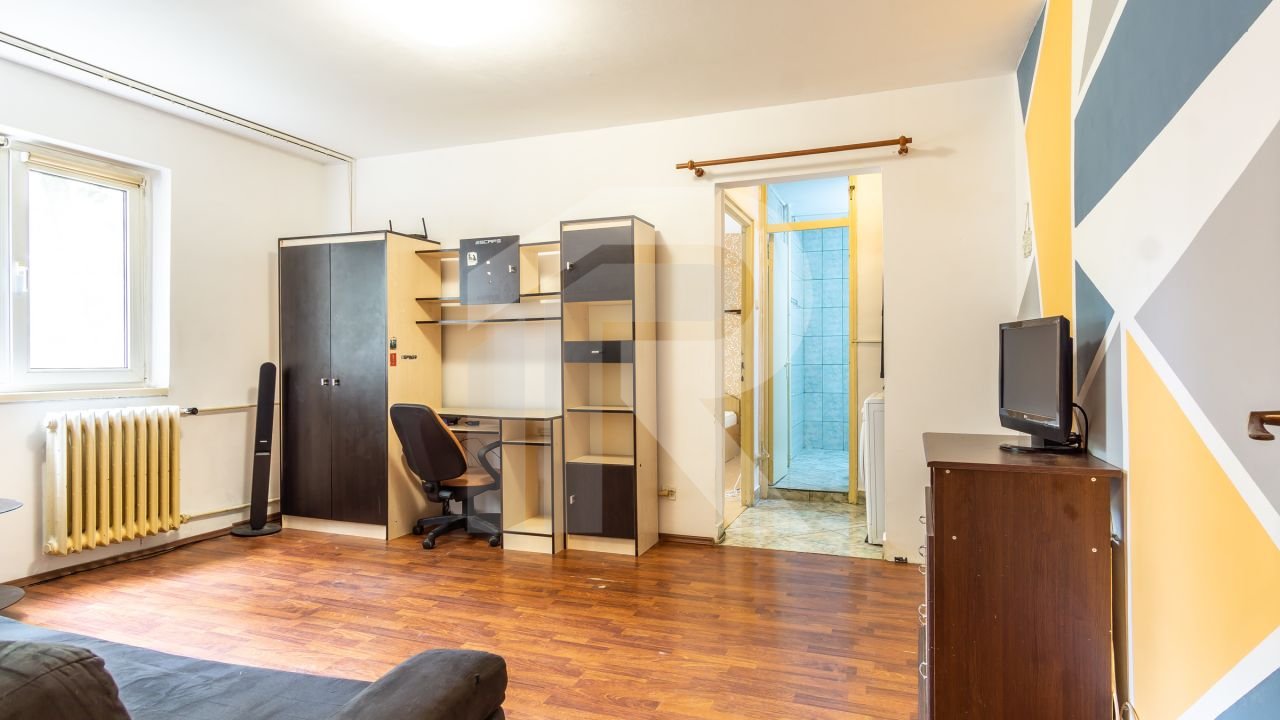 2 camere 1/4, Berceni, Piata Resita, loc de parcare, mobilat, ideal investitie