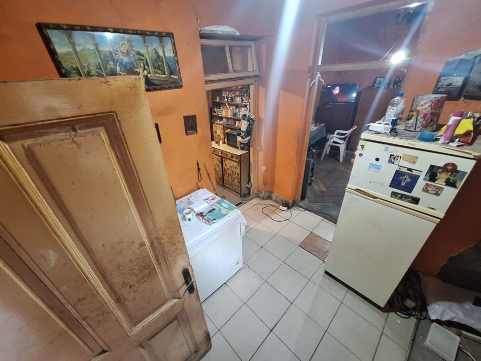 3 CAMERE IN VILA ULTRACENTRAL  ROMANA - VICTORIEI - CATARGIU - CURTE - PIVNITA 