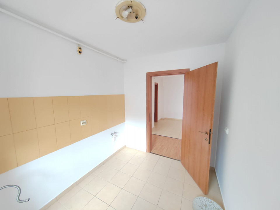 Apartament 2 camere Splaiul Unirii super pret